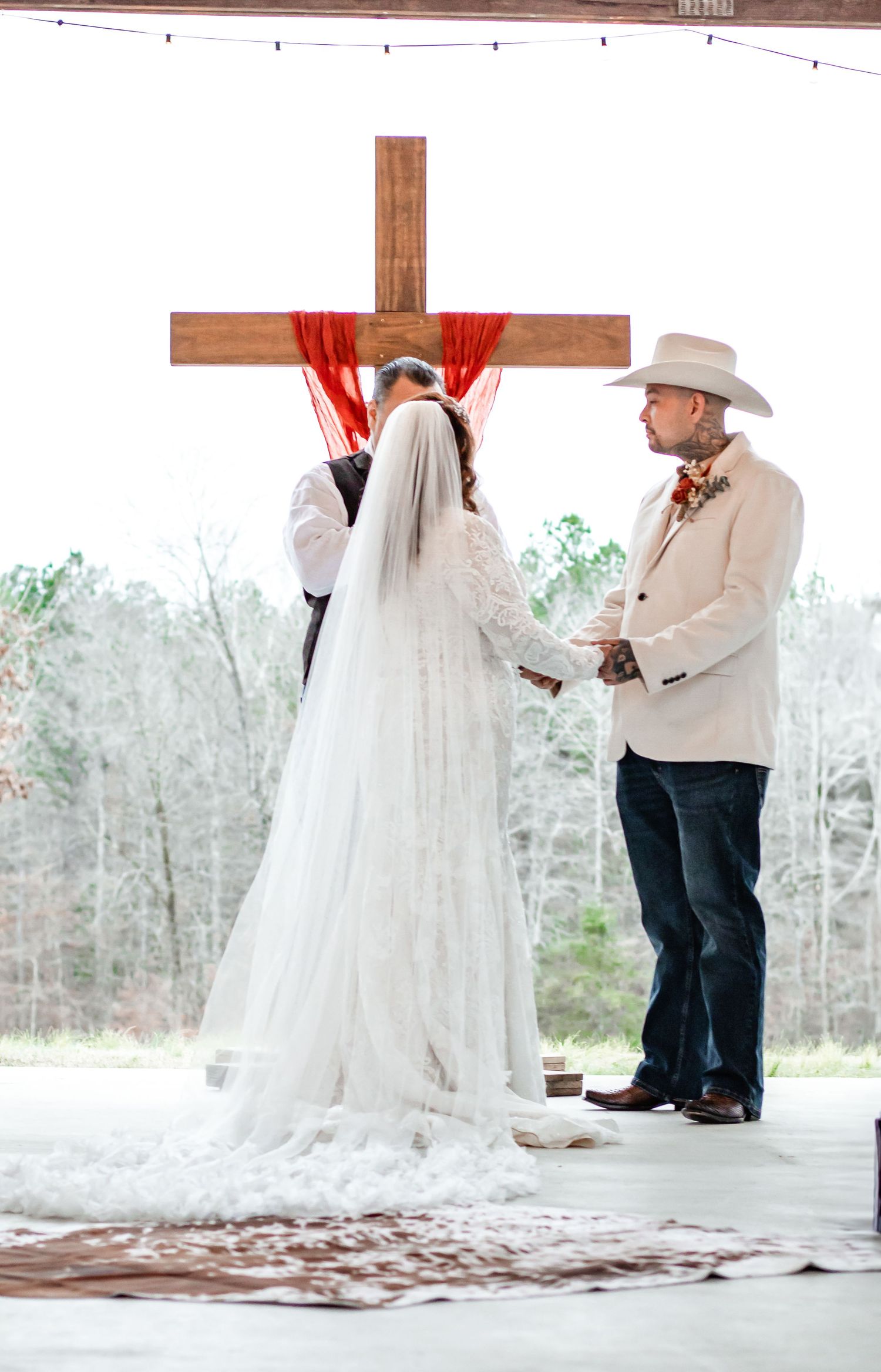 Southern Utah wedding photographed by Braelyn Nicole